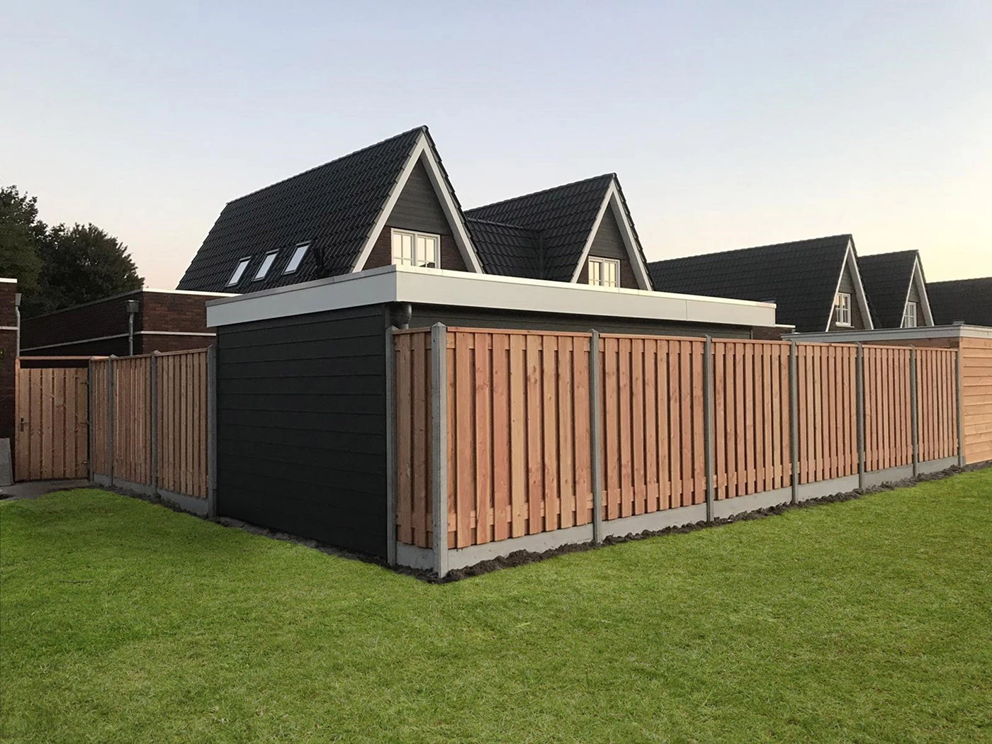 Beton Tussenpaal Glad 10 x 10 cm (100 x 100 mm) met Diamantkop Grijs - Lengte 280 cm - Afbeelding 5